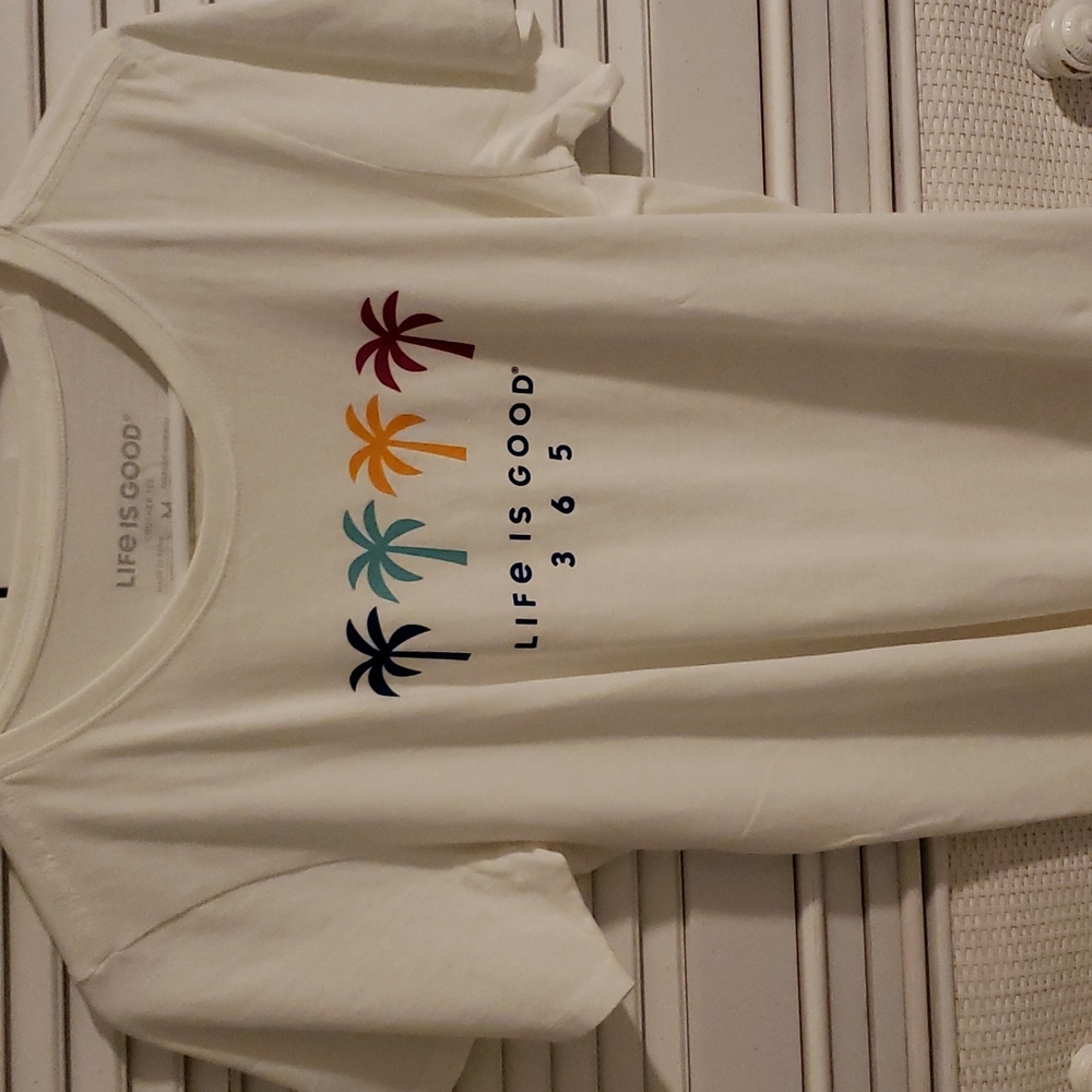 NWOT LIFE IS GOOD CRUSHER TEE